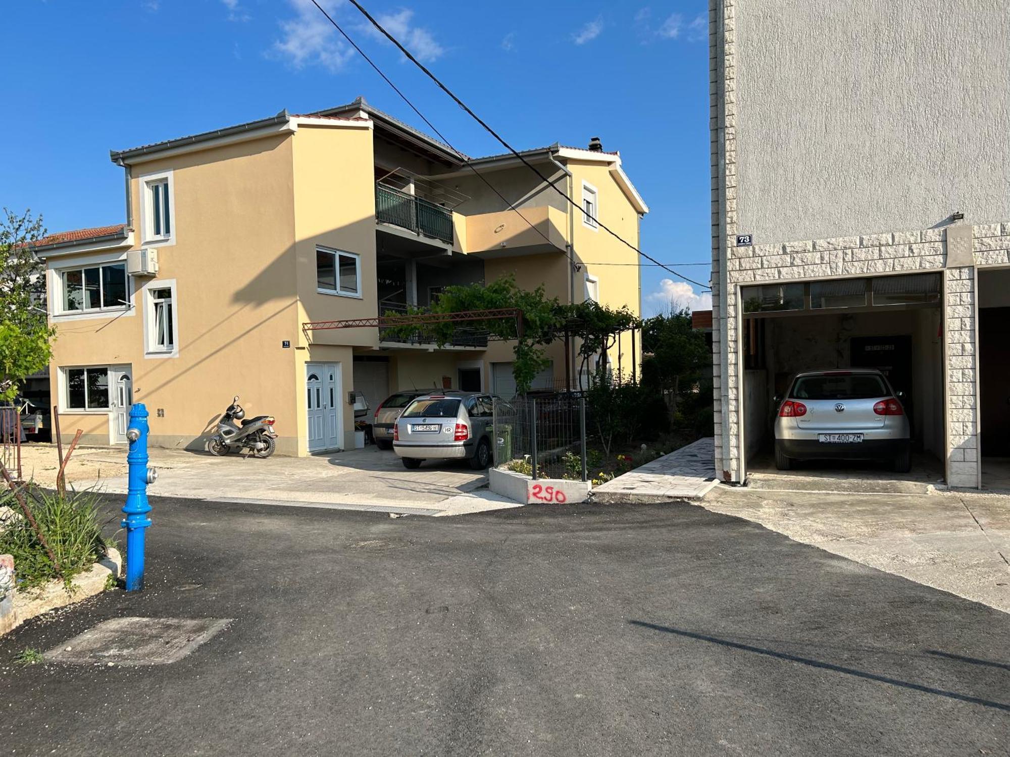 Apartment Blanca With Jacuzzi,Terase And Private Parking Kastela Ngoại thất bức ảnh