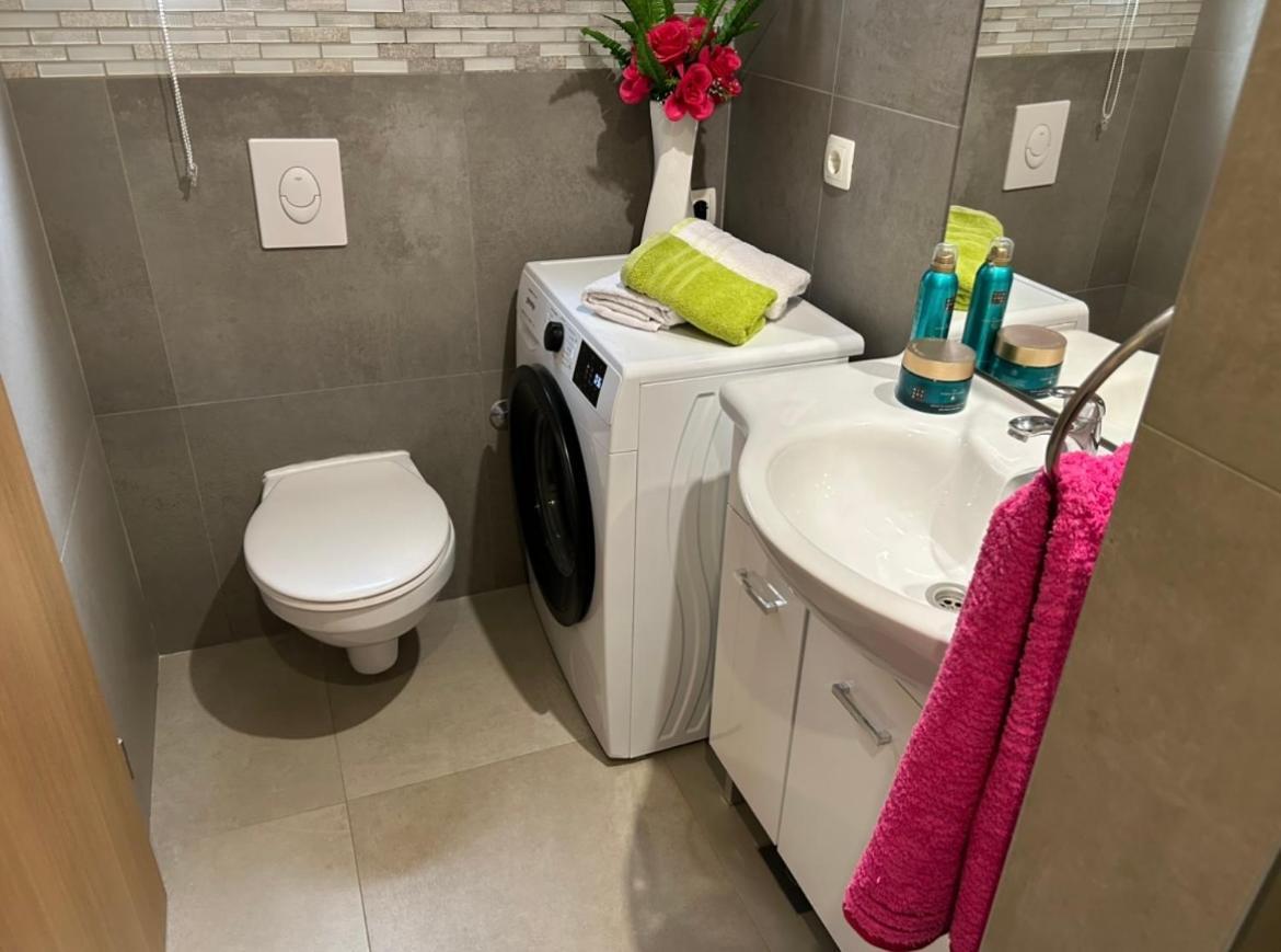 Apartment Blanca With Jacuzzi,Terase And Private Parking Kastela Ngoại thất bức ảnh