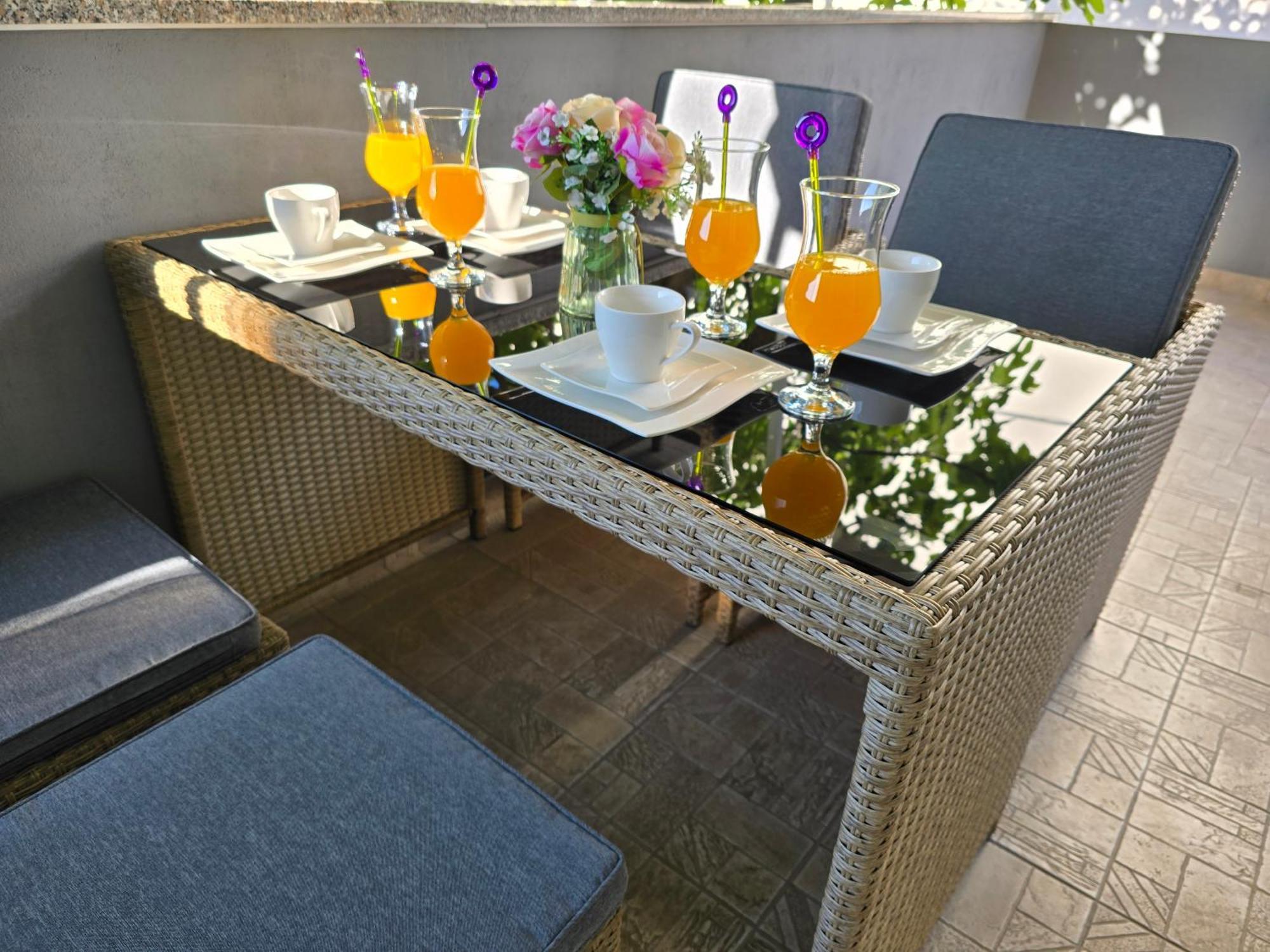 Apartment Blanca With Jacuzzi,Terase And Private Parking Kastela Ngoại thất bức ảnh